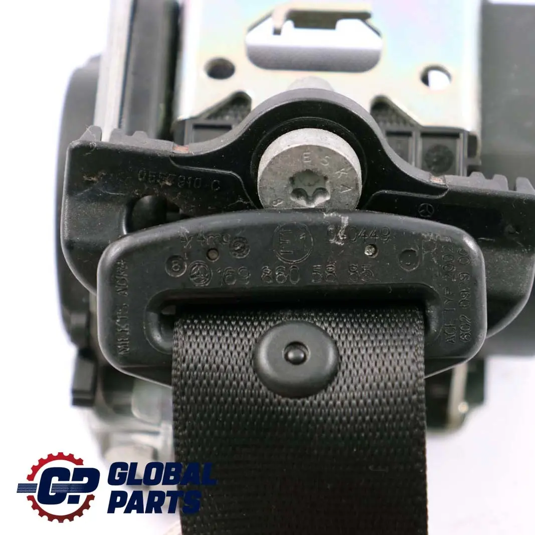 Cinturón De Seguridad Trasero Derecho Negro para Mercedes W169 con número de pieza A1698605885 Mercedes W169 Cinturón De Seguridad Trasero Derecho Negro - SKU A1698605885 - Número de pieza A1698605885
