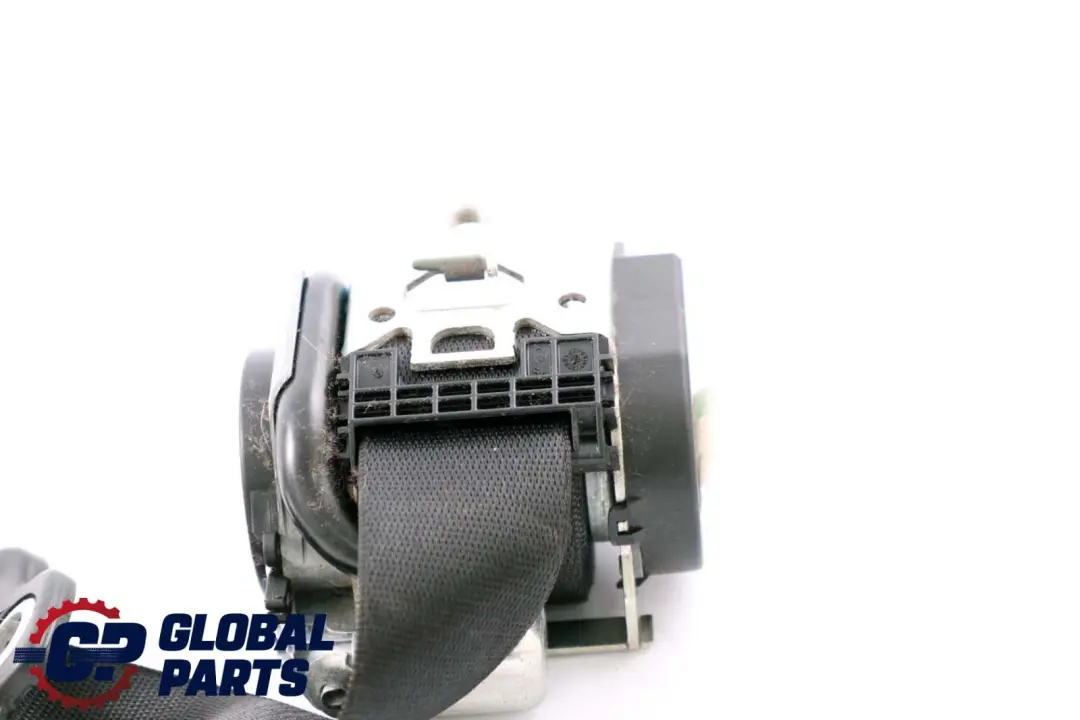 Cintura sicurezza anteriore destra O/S Nero A1698608485 per Mercedes B W169 W245 con numero di parte A1698607485 Mercedes B W169 W245 Cintura sicurezza anteriore destra O/S Nero A1698608485 - SKU A1698607485 - Numero di parte A1698607485