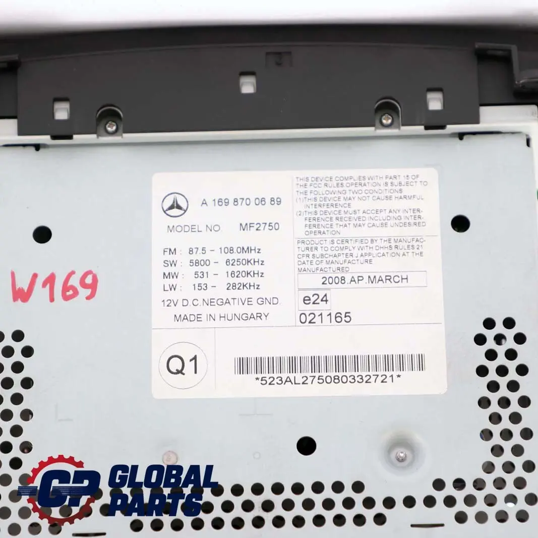 Unità principale stereo radio lettore CD per Mercedes W169 W245 con numero di parte A1698700689 Mercedes W169 W245 Unità principale stereo radio lettore CD - SKU A1698700689 - Numero di parte A1698700689