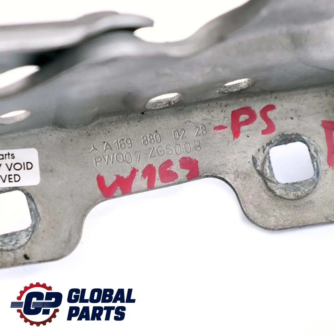 Classe A W169 Charniere de Capot Droite Polar Argent pour Mercedes à propos du numéro de pièce A1698800228 Mercedes Classe A W169 Charniere de Capot Droite Polar Argent - SKU A1698800228-PS - Numéro de pièce A1698800228
