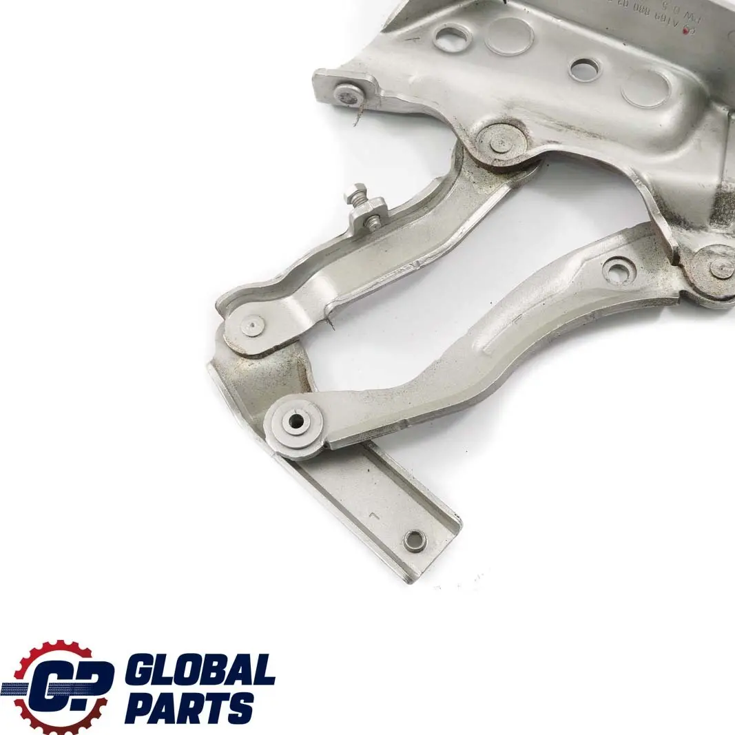 Capó Bisagra Izquierda Plata Polar - 761 para Mercedes W245 con número de pieza A1698800328 Mercedes W245 Capó Bisagra Izquierda Plata Polar - 761 - SKU A1698800328-PS - Número de pieza A1698800328