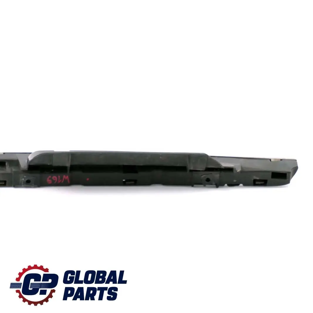 Parachoques Delantero Rejilla Moldura Tira Cromo para Mercedes W169 con número de pieza A1698800383 Mercedes W169 Parachoques Delantero Rejilla Moldura Tira Cromo - SKU A1698800383 - Número de pieza A1698800383