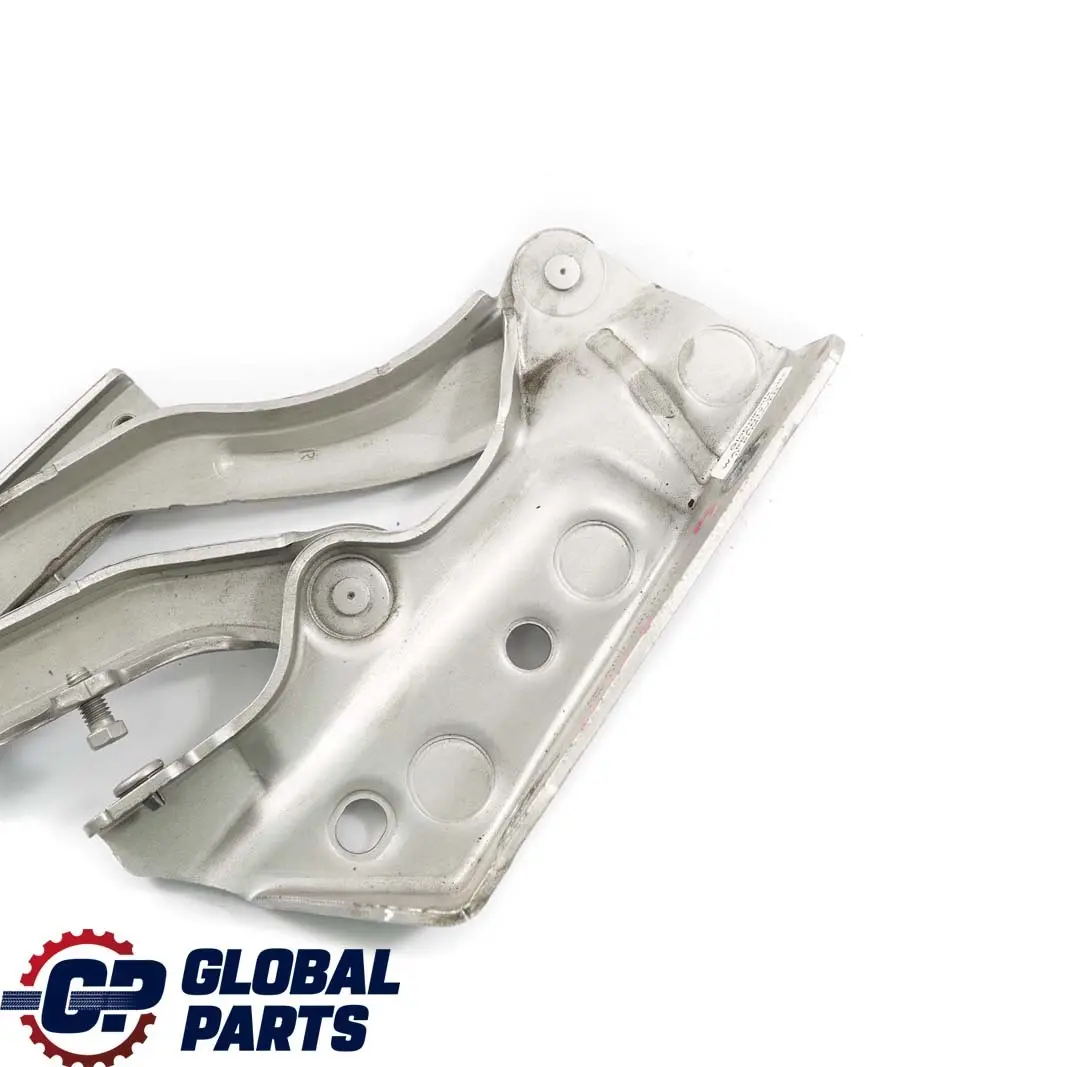 Zawias Maski Silnika Prawo Srebrny do Mercedes W245 o numerze A1698800428 Mercedes W245 Zawias Maski Silnika Prawo Srebrny - SKU A1698800428-PS - Numer Części A1698800428