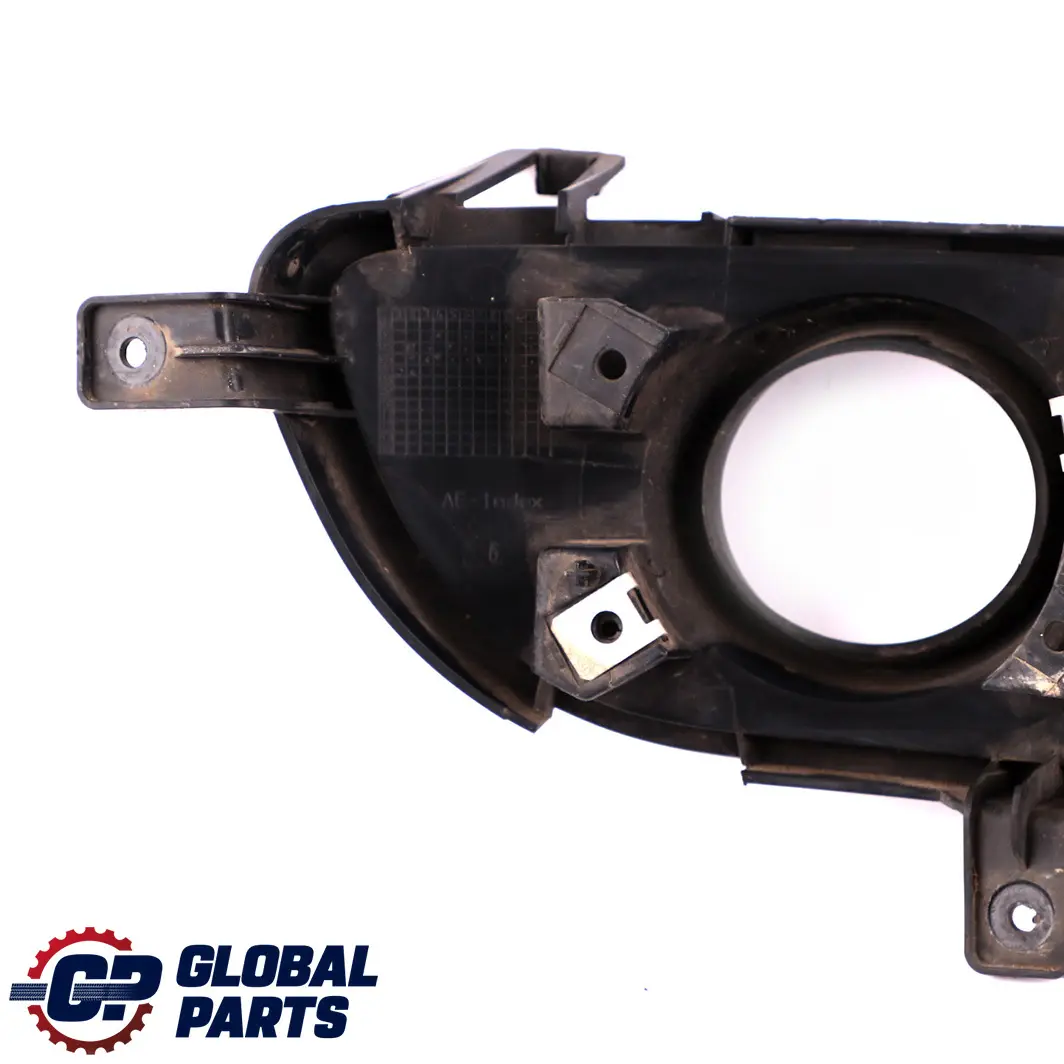 Frontstoßstange Nebelscheinwerfer Abdeckung Links für Mercedes W169 mit Teilenummer A1698850522 Mercedes W169 Frontstoßstange Nebelscheinwerfer Abdeckung Links - SKU A1698850522 - Teilenummer A1698850522