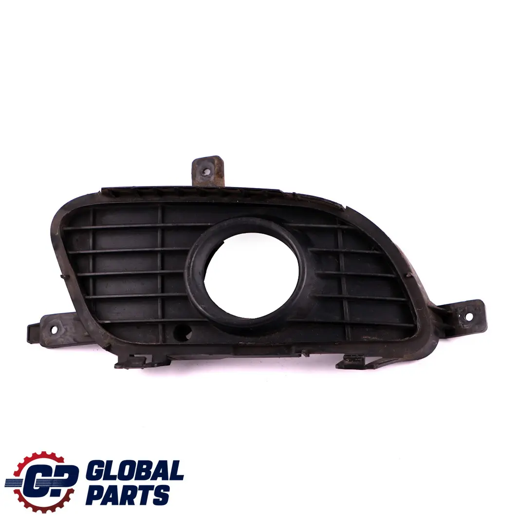 Parachoques Delantero Faro Antiniebla Tapa Derecho para Mercedes A W169 con número de pieza A1698850622 Mercedes A W169 Parachoques Delantero Faro Antiniebla Tapa Derecho - SKU A1698850622 - Número de pieza A1698850622