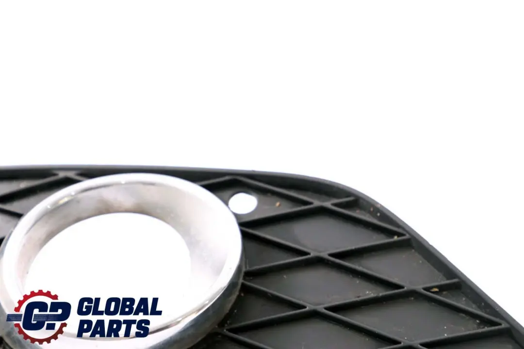 Parachoques Delantero Faro Antiniebla Tapa Derecho para Mercedes W245 con número de pieza A1698852822 Mercedes W245 Parachoques Delantero Faro Antiniebla Tapa Derecho - SKU A1698852822 - Número de pieza A1698852822