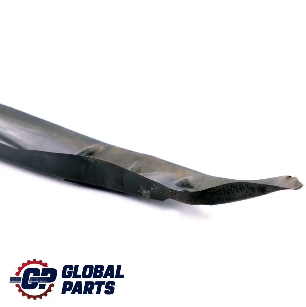 Mercedes Benz W169 parafango anteriore destro montaggio guarnizione - SKU A1698890425 - Numero di parte A1698890425