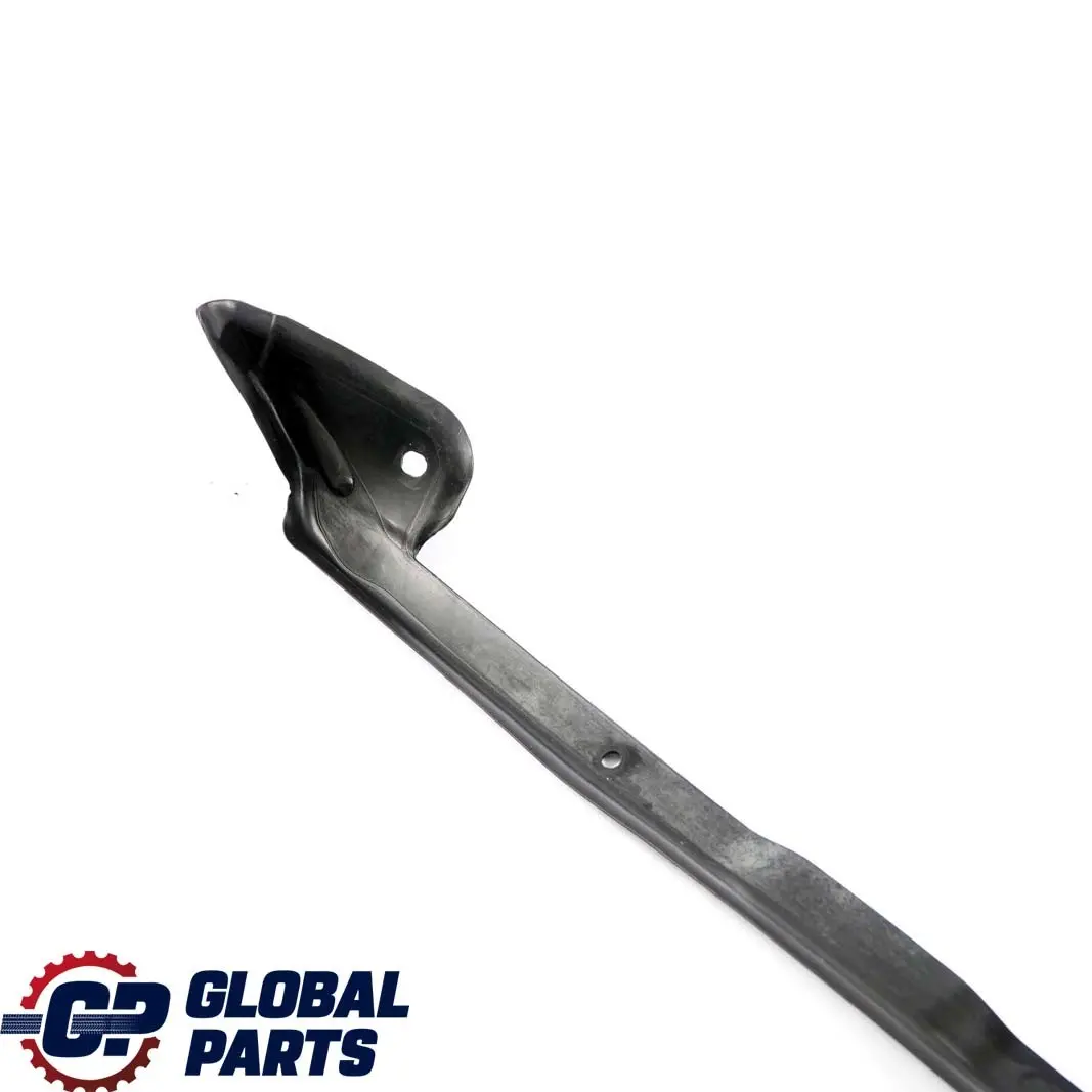 Mercedes-Benz W245 Front Right Panel Fender Rubber Seal Gasket para con número de pieza A1698890825 Mercedes-Benz W245 Front Right Panel Fender Rubber Seal Gasket - SKU A1698890825 - Número de pieza A1698890825