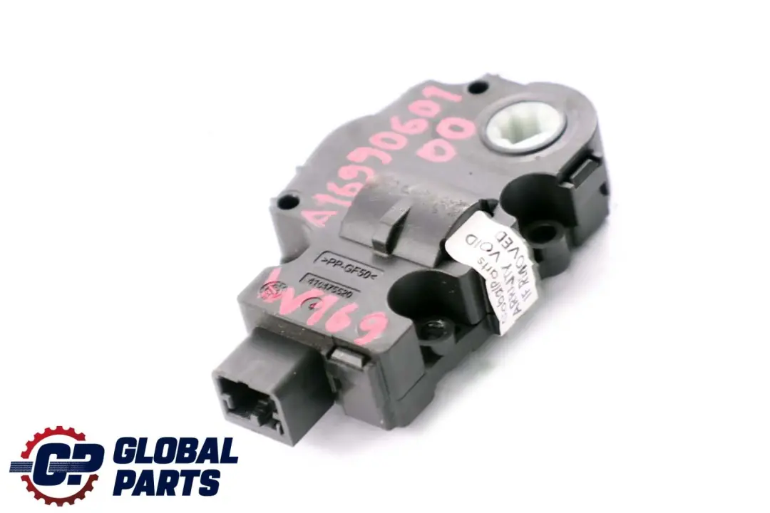 Mercedes-Benz Classe C W169 W205 Servomoteur Chauffage pour à propos du numéro de pièce A1699060100 Mercedes-Benz Classe C W169 W205 Servomoteur Chauffage - SKU A1699060100 - Numéro de pièce A1699060100