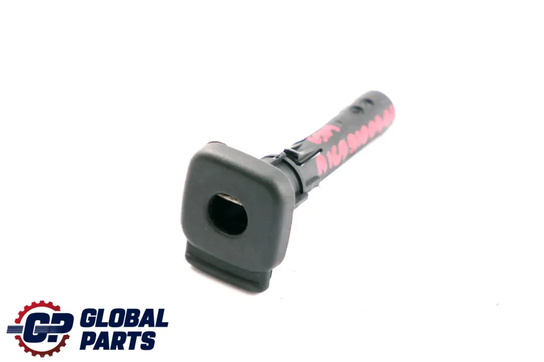 Guida poggiatesta sedile anteriore lato sinistro per Mercedes W169 W245 con numero di parte A1699100117 Mercedes W169 W245 Guida poggiatesta sedile anteriore lato sinistro - SKU A1699100117 - Numero di parte A1699100117