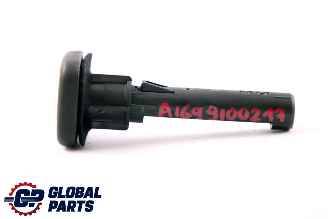 Prowadnica zagłówka fotela przedniego prawy do Mercedes W169 W245 o numerze A1699100217 Mercedes W169 W245 Prowadnica zagłówka fotela przedniego prawy - SKU A1699100217 - Numer Części A1699100217