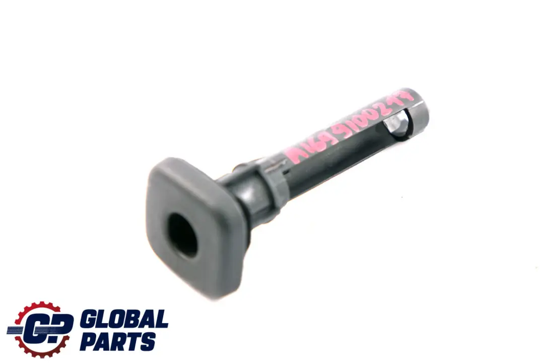 Mercedes W169 W245 Guía reposacabezas asiento delantero derecho - SKU A1699100217 - Número de pieza A1699100217