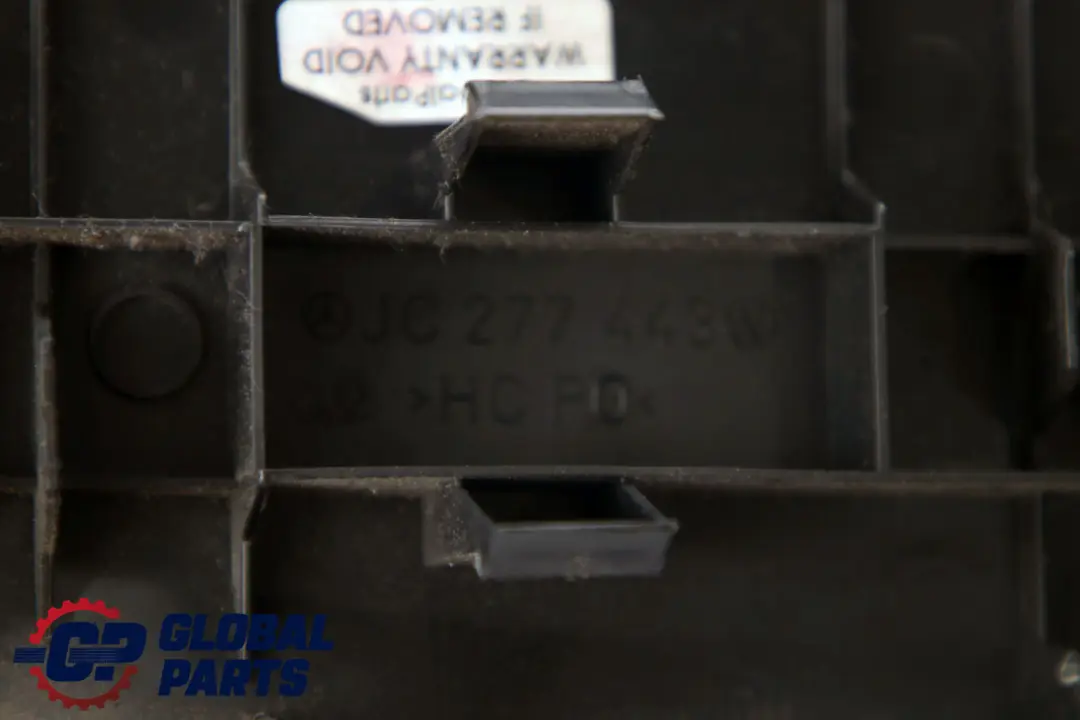 Mercedes-Benz A B Klasse W169 W245 Sitz Vorn Blende Rechts Schwarz für mit Teilenummer A1699101818 Mercedes-Benz A B Klasse W169 W245 Sitz Vorn Blende Rechts Schwarz - SKU A1699101818 - Teilenummer A1699101818