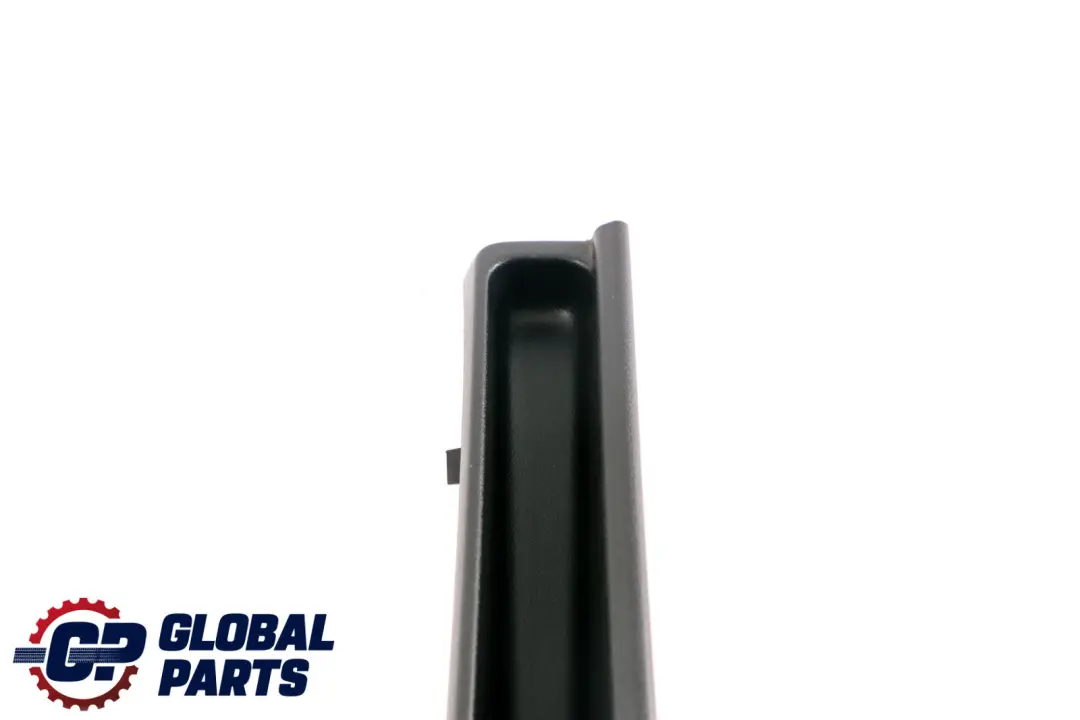 Osłona szyny fotela prawa do Mercedes A B W169 W245 o numerze A1699190620 Mercedes A B W169 W245 Osłona szyny fotela prawa - SKU A1699190620 - Numer Części A1699190620