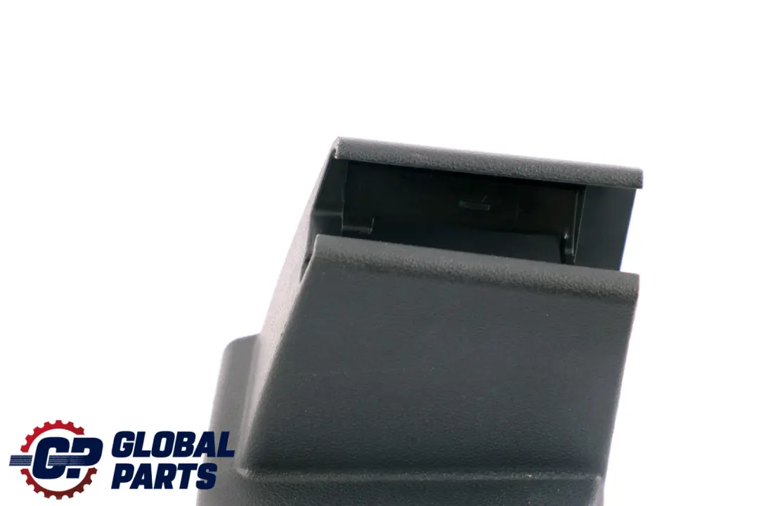 Bajo Asiento Delantero Carril Izquierdo Tapa para Mercedes B W169 W245 con número de pieza A1699190720 Mercedes B W169 W245 Bajo Asiento Delantero Carril Izquierdo Tapa - SKU A1699190720 - Número de pieza A1699190720