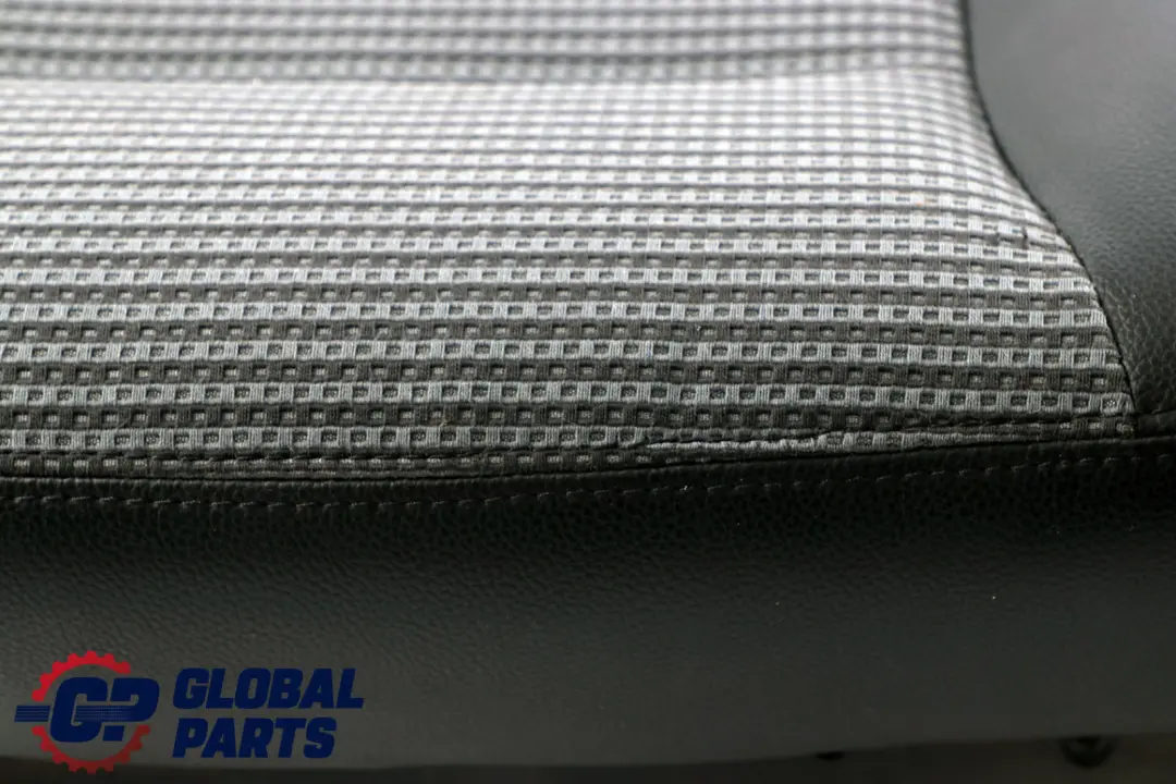 Rück Sitzbezug Stoff Leder Schwarz Anthrazit Rechts für Mercedes W169 mit Teilenummer A1699200846 Mercedes W169 Rück Sitzbezug Stoff Leder Schwarz Anthrazit Rechts - SKU A1699200846 - Teilenummer A1699200846