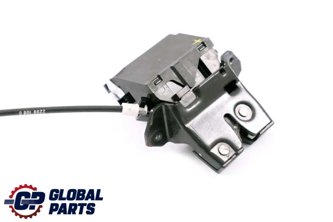 Serrure Coffre Mercedes C E CLK Class W203 W211 C209 Couvercle Hayon - SKU A1717500085 - Numéro de pièce A1717500085