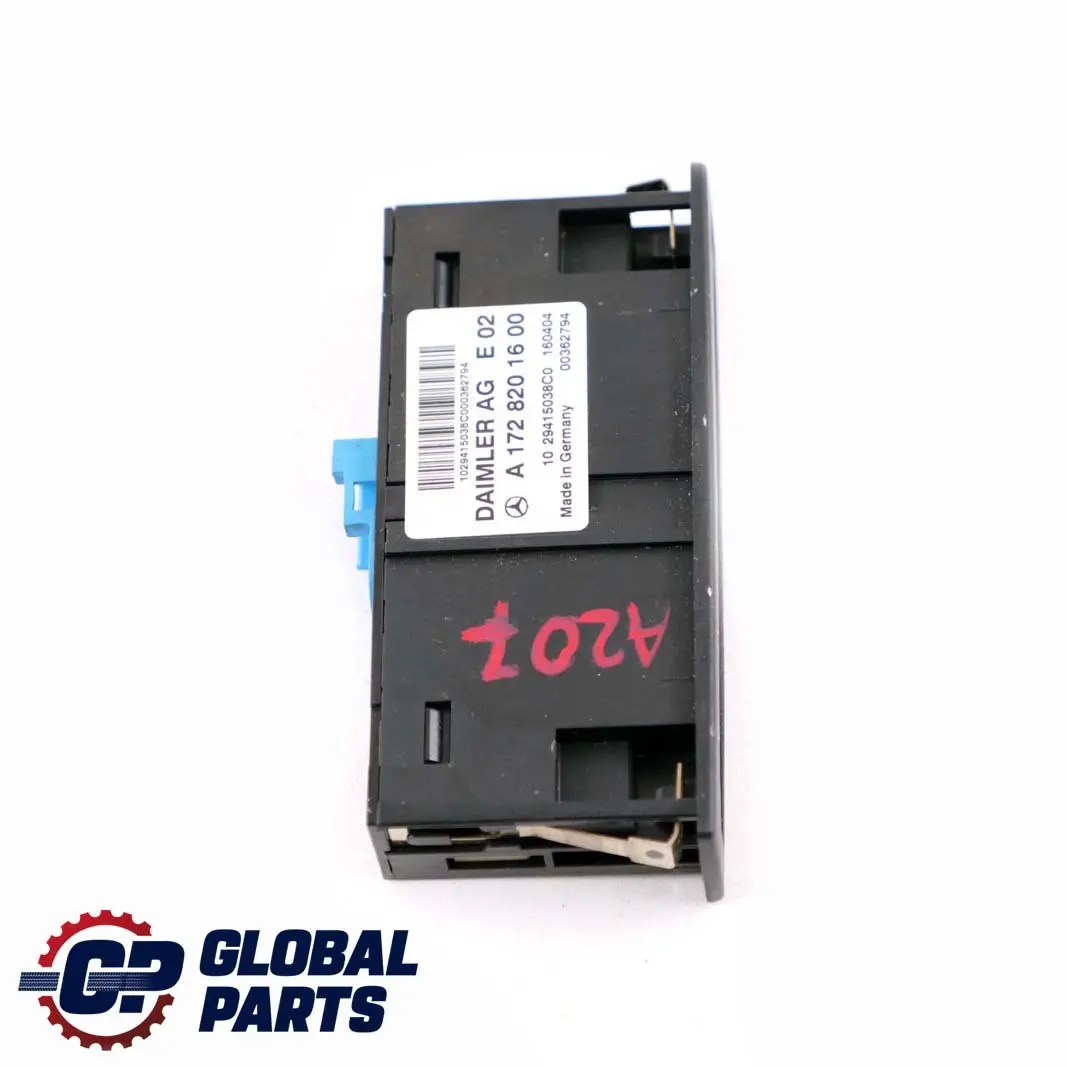 Mercedes W176 W207 USB Buchse Adapter - SKU A1728201600 - Teilenummer A1728201600