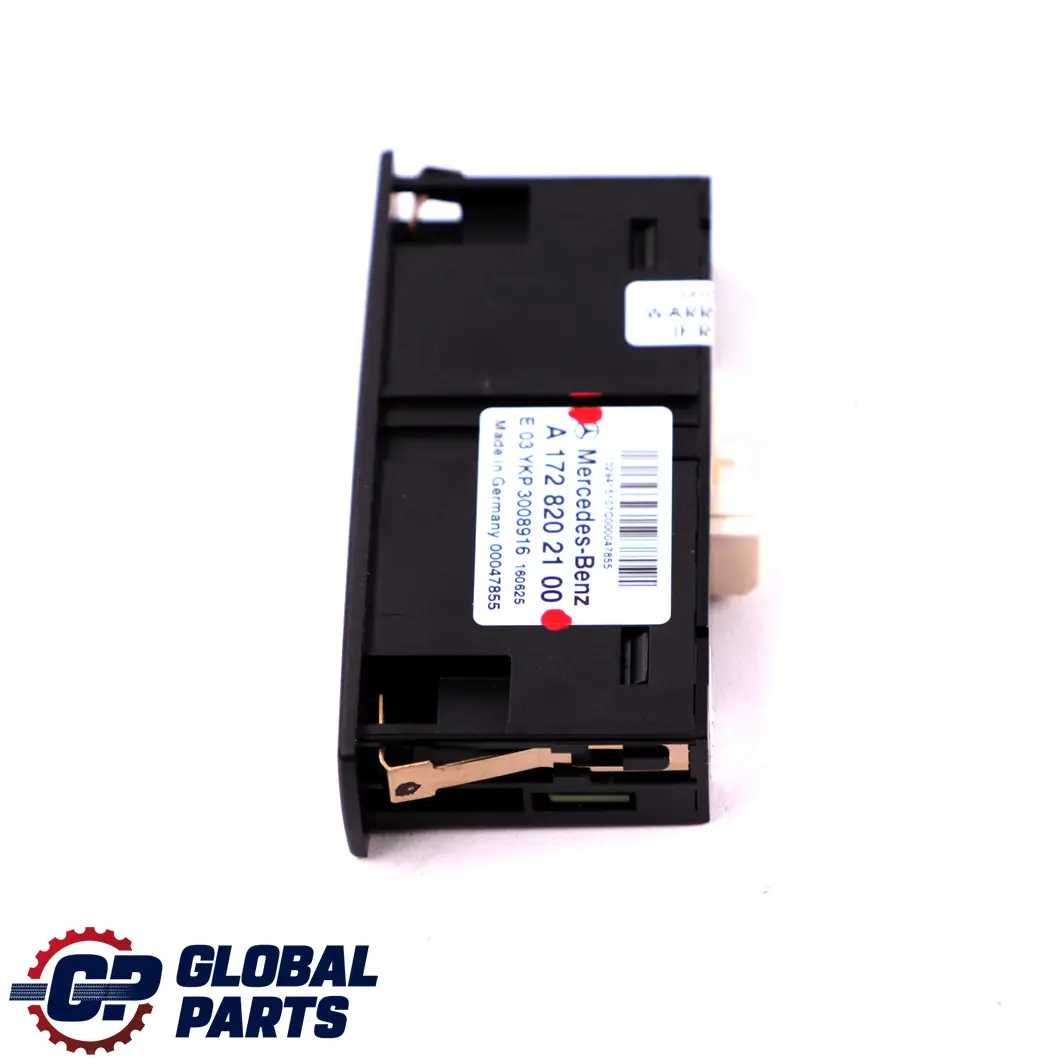 W207 W246 Adaptateur Multimédia USB pour Mercedes W176 à propos du numéro de pièce A1728202100 Mercedes W176 W207 W246 Adaptateur Multimédia USB - SKU A1728202100 - Numéro de pièce A1728202100