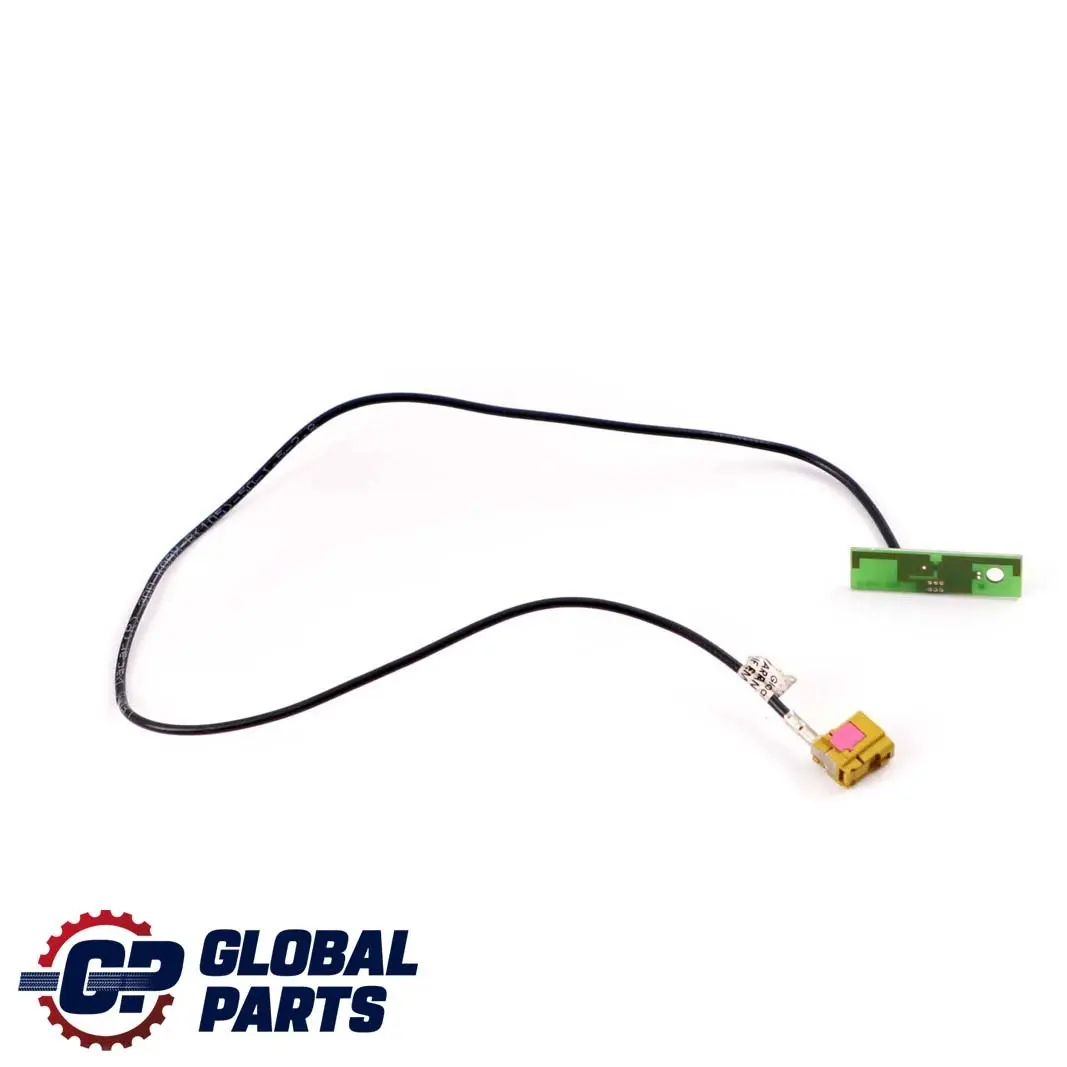 Cavo antenna per Mercedes W176 W246 con numero di parte A1729056500 Mercedes W176 W246 Cavo antenna - SKU A1729056500 - Numero di parte A1729056500