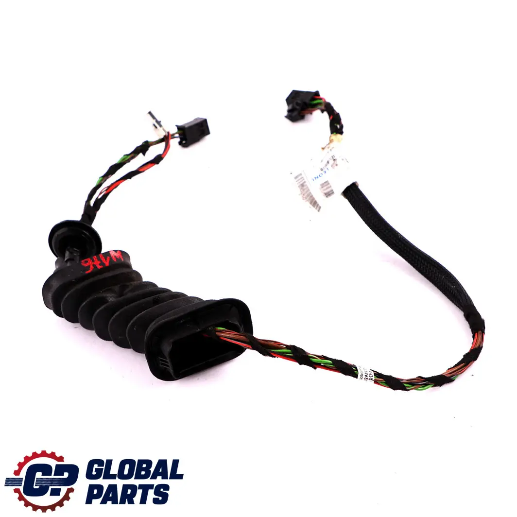 Mercedes-Benz W176 Cable de la puerta delantera Mazo de cables para con número de pieza A1765405408 Mercedes-Benz W176 Cable de la puerta delantera Mazo de cables - SKU A1765405408 - Número de pieza A1765405408