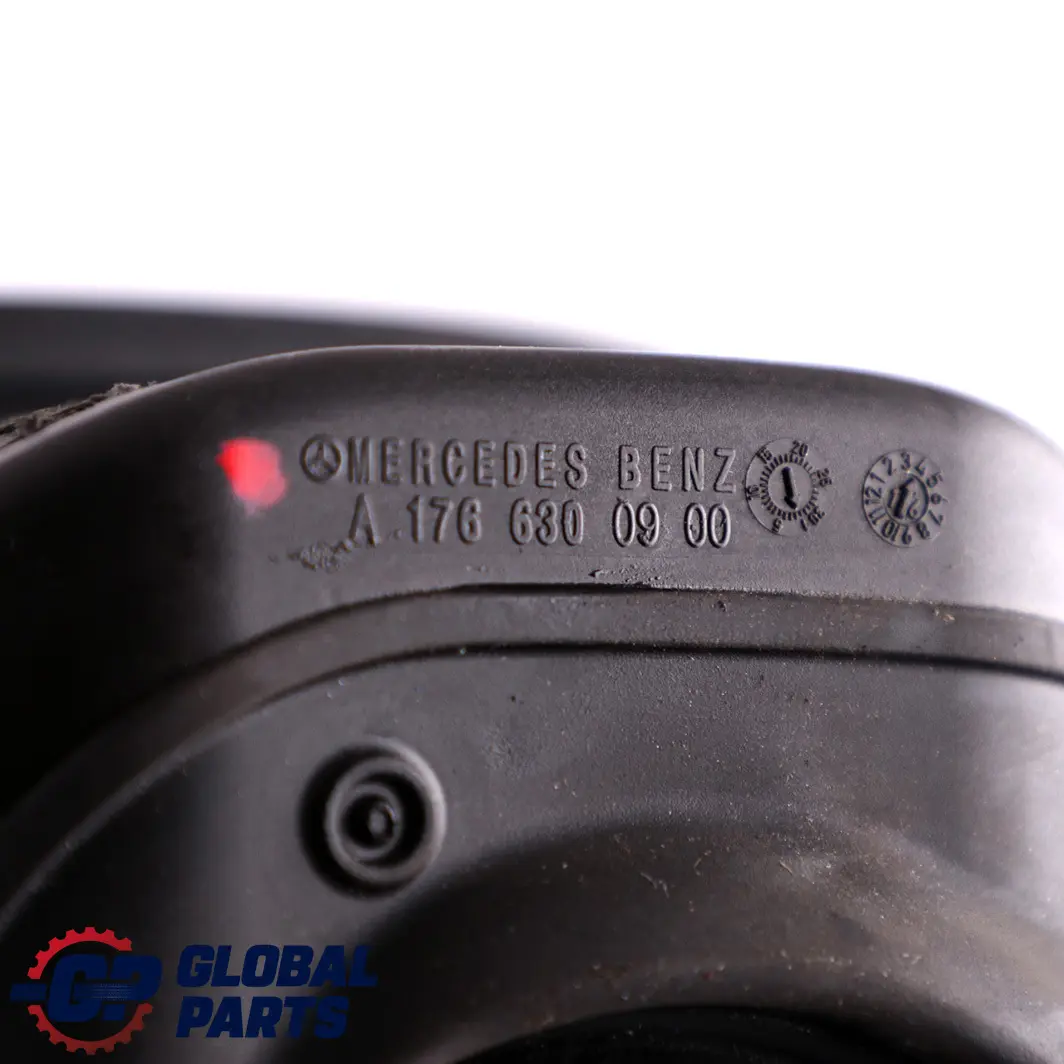 Mercedes W176 Tapa Depósito Combustible Soporte - SKU A1766300900 - Número de pieza A1766300900