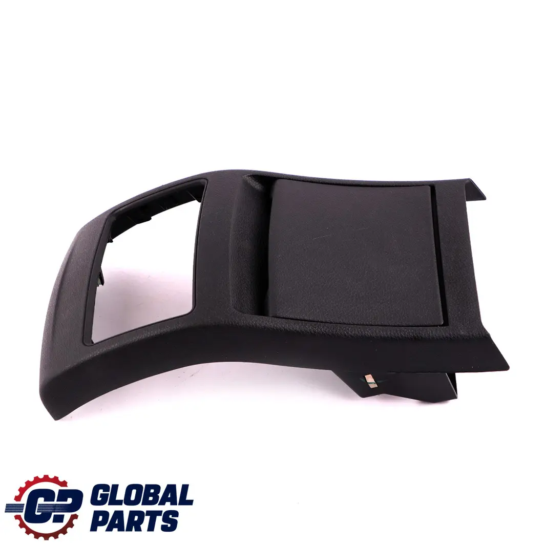 Consola Central Trasera Carcasa Panel Encendedor para Mercedes W176 con número de pieza A1766801050 Mercedes W176 Consola Central Trasera Carcasa Panel Encendedor - SKU A1766801050 - Número de pieza A1766801050