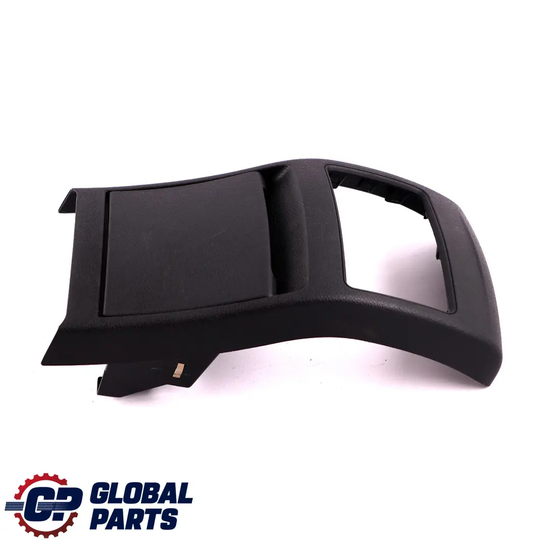 Mercedes W176 Console centrale posteriore alloggiamento accendino pannello - SKU A1766801050 - Numero di parte A1766801050