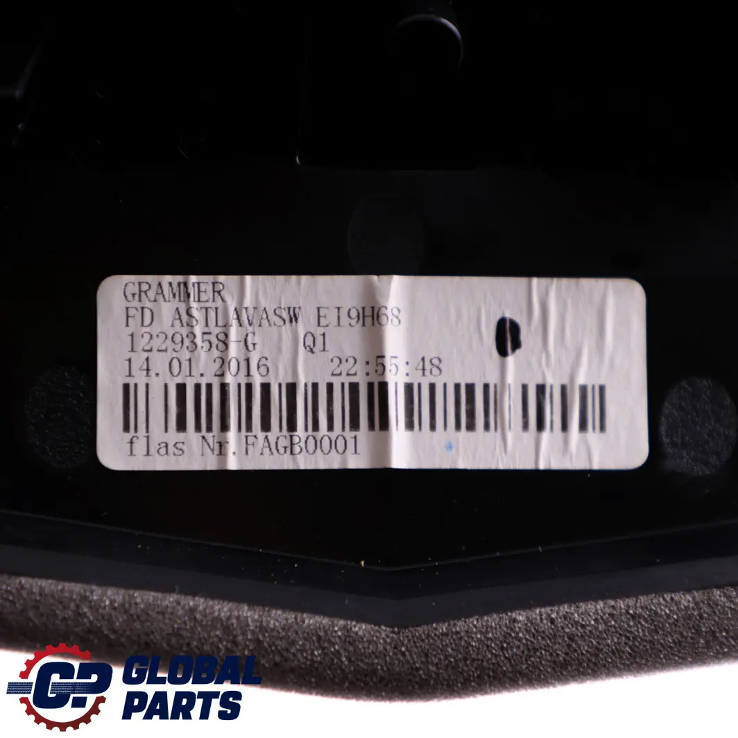 Air Vent Mercedes CLA C117 X156 W176 Grille Console Centrale Arrière A2468300502 - SKU A1766802901 - Numéro de pièce A1766802901