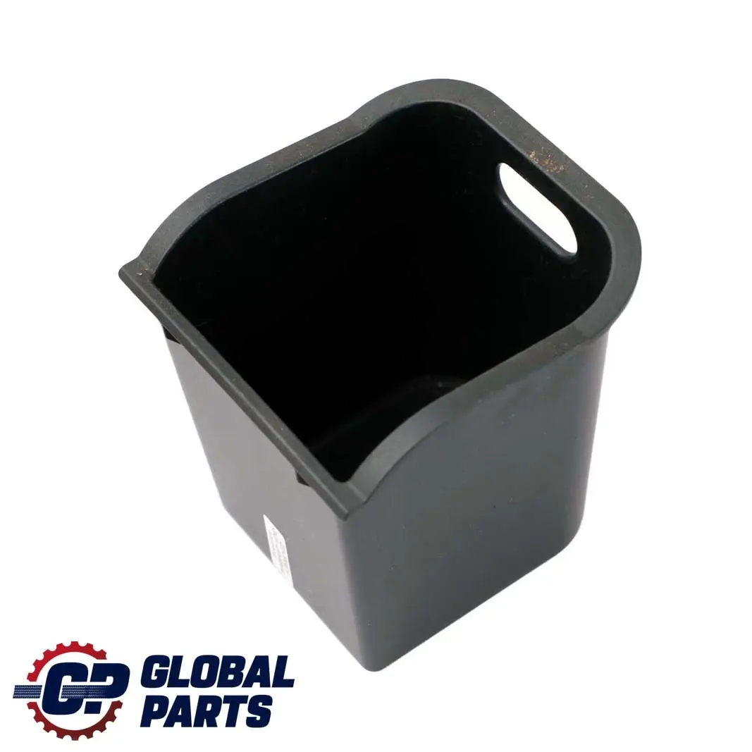 Embellecedor Portavasos Consola Central para Mercedes W176 con número de pieza A1766830675 Mercedes W176 Embellecedor Portavasos Consola Central - SKU A1766830675 - Número de pieza A1766830675