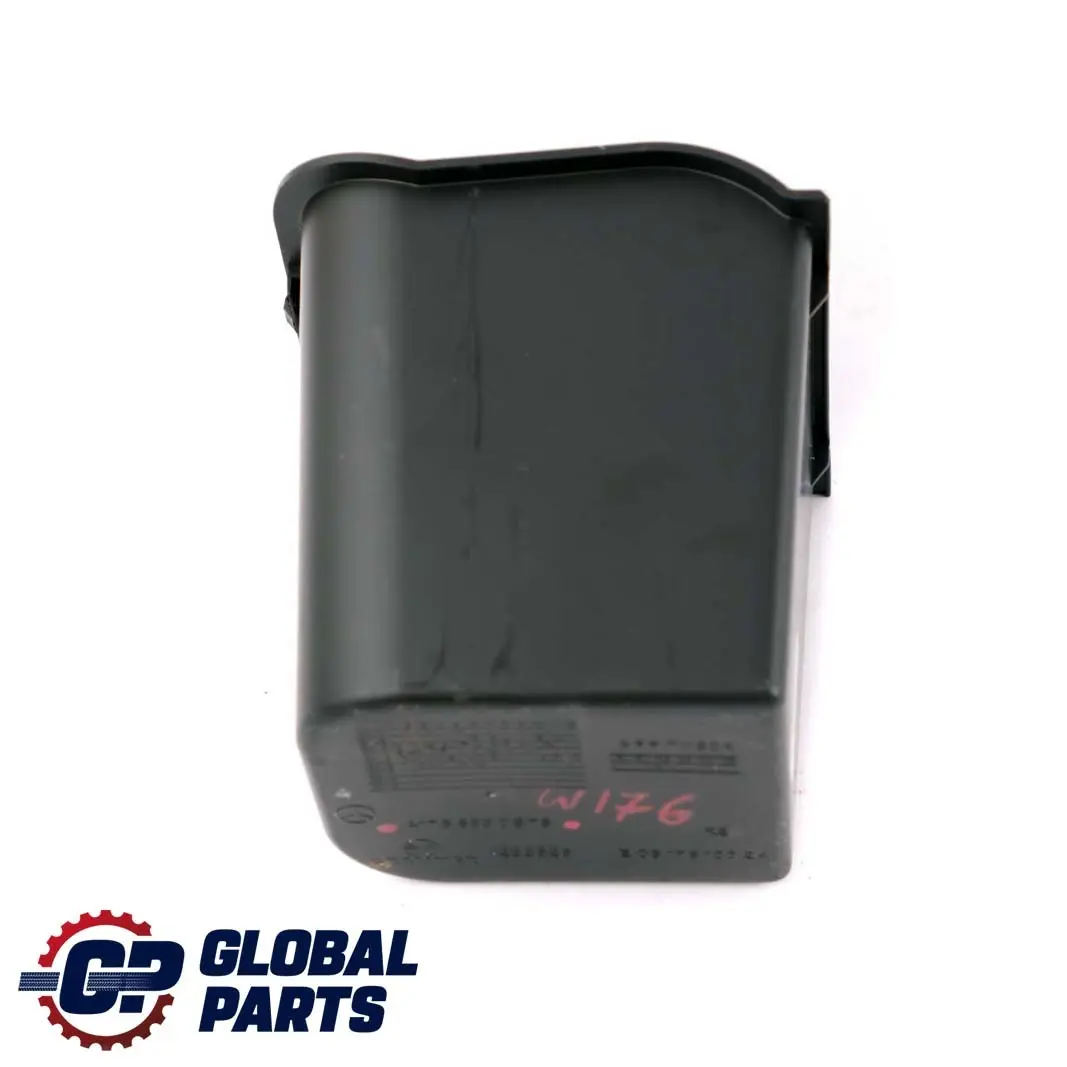 Embellecedor Portavasos Consola Central para Mercedes W176 con número de pieza A1766830675 Mercedes W176 Embellecedor Portavasos Consola Central - SKU A1766830675 - Número de pieza A1766830675