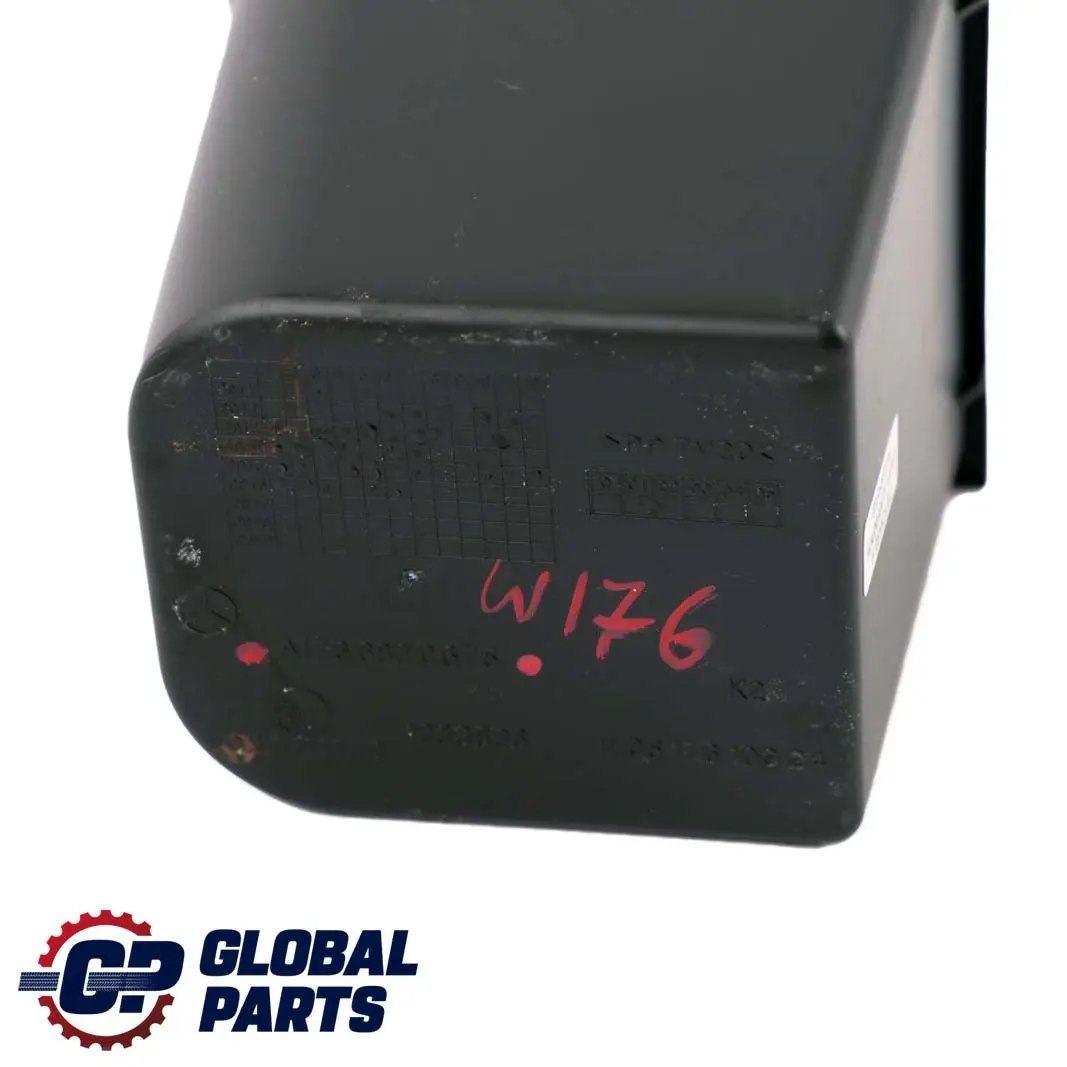 Embellecedor Portavasos Consola Central para Mercedes W176 con número de pieza A1766830675 Mercedes W176 Embellecedor Portavasos Consola Central - SKU A1766830675 - Número de pieza A1766830675