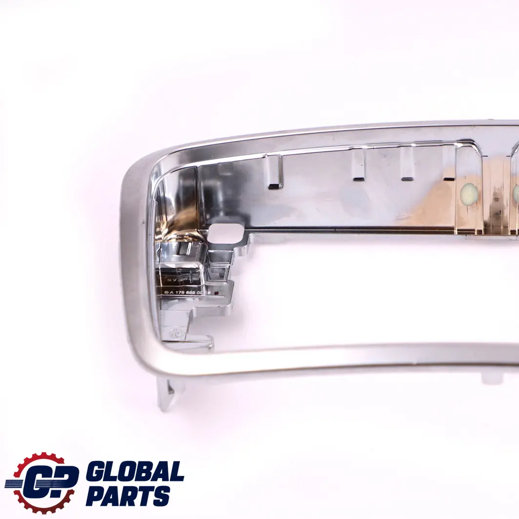 Hauptgerät Navi Abdeckung Chrom für Mercedes W176 C117 mit Teilenummer A1766890018 Mercedes W176 C117 Hauptgerät Navi Abdeckung Chrom - SKU A1766890018 - Teilenummer A1766890018