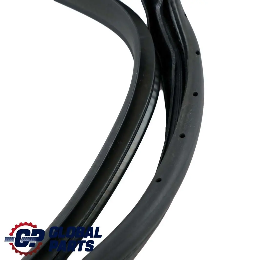 Mercedes W176 vorne links rechts Türdichtung - SKU A1766920076 - Teilenummer A1766920076