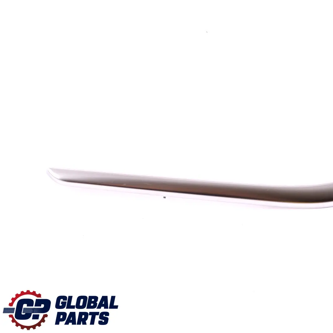 Puerta Delantera Izquierda Apoyabrazos Tira Embellecedor Cromo para Mercedes A W176 con número de pieza A1767200922 Mercedes A W176 Puerta Delantera Izquierda Apoyabrazos Tira Embellecedor Cromo - SKU A1767200922 - Número de pieza A1767200922