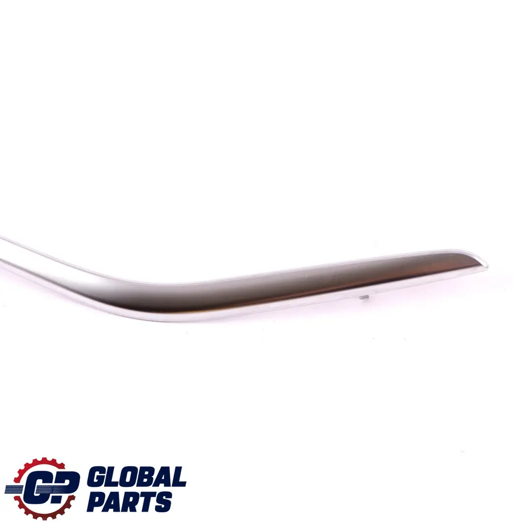 Porta anteriore sinistra Bracciolo Striscia Trim Cromo per Mercedes A W176 con numero di parte A1767200922 Mercedes A W176 Porta anteriore sinistra Bracciolo Striscia Trim Cromo - SKU A1767200922 - Numero di parte A1767200922