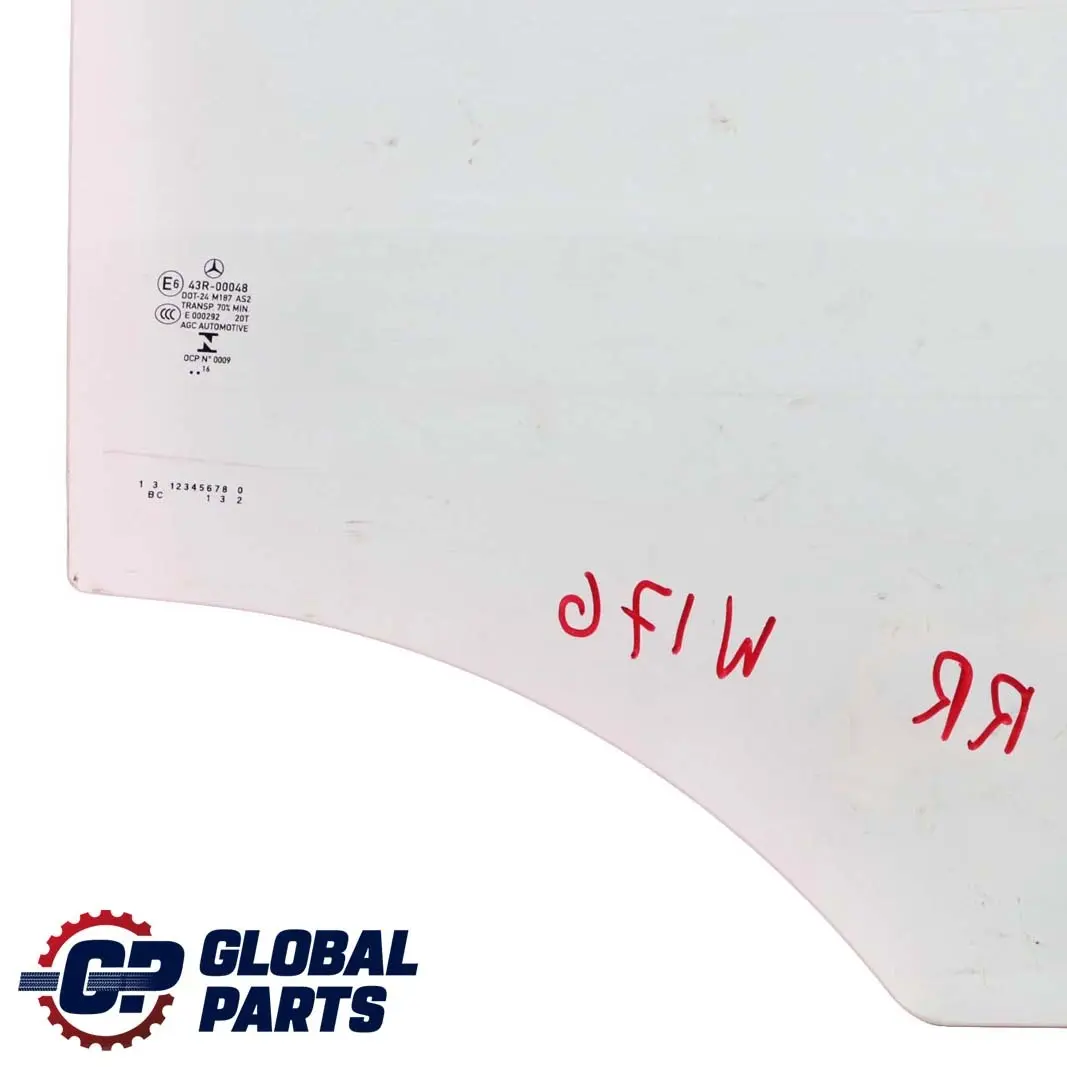 Porta Posteriore Destra O/S Vetro Pane AS2 per Mercedes W176 con numero di parte A1767350400 Mercedes W176 Porta Posteriore Destra O/S Vetro Pane AS2 - SKU A1767350400 - Numero di parte A1767350400