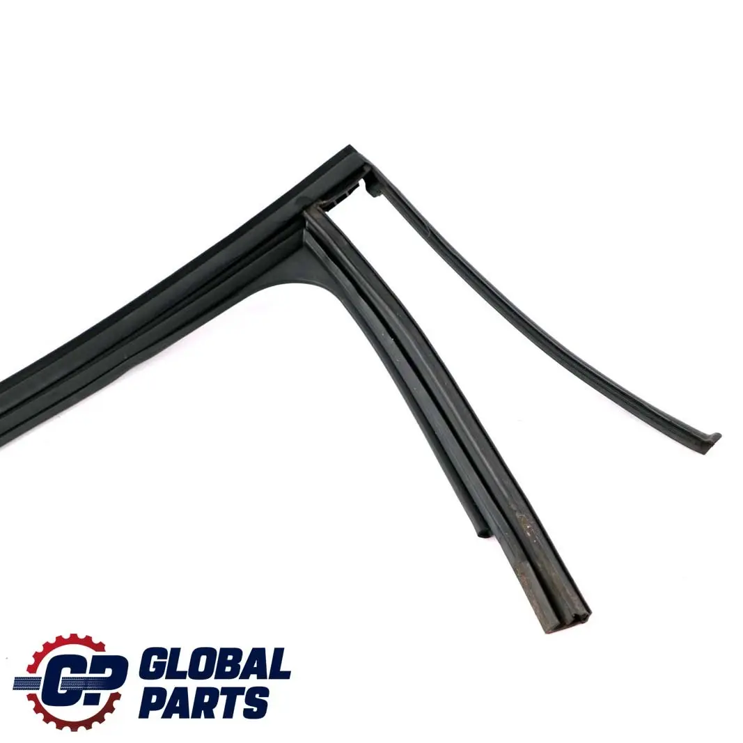  Mercedes-Benz W176 Guarnizione porta posteriore destra Nero - SKU A1767351200 - Numero di parte A1767351200