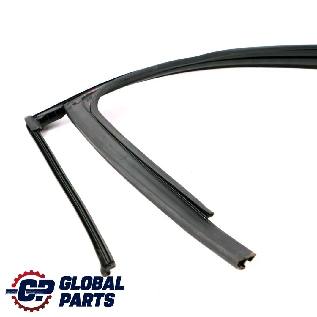  Mercedes-Benz W176 Guarnizione porta posteriore destra Nero - SKU A1767351200 - Numero di parte A1767351200
