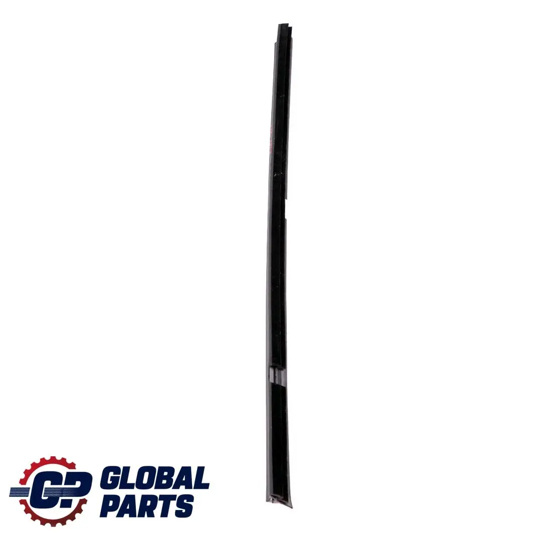 Mercedes-Benz W176 Posteriore Sinistra Finestrino Guida Striscia Guarnizione per con numero di parte A1767351300 Mercedes-Benz W176 Posteriore Sinistra Finestrino Guida Striscia Guarnizione - SKU A1767351300 - Numero di parte A1767351300