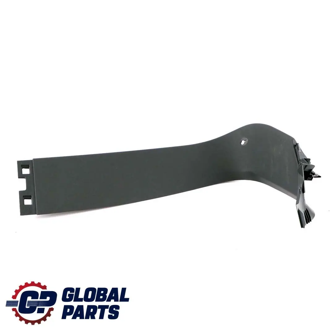 Baule Boot Lid Tailgate Cover Trim Left per Mercedes A W176 con numero di parte A1767403100 Mercedes A W176 Baule Boot Lid Tailgate Cover Trim Left - SKU A1767403100 - Numero di parte A1767403100