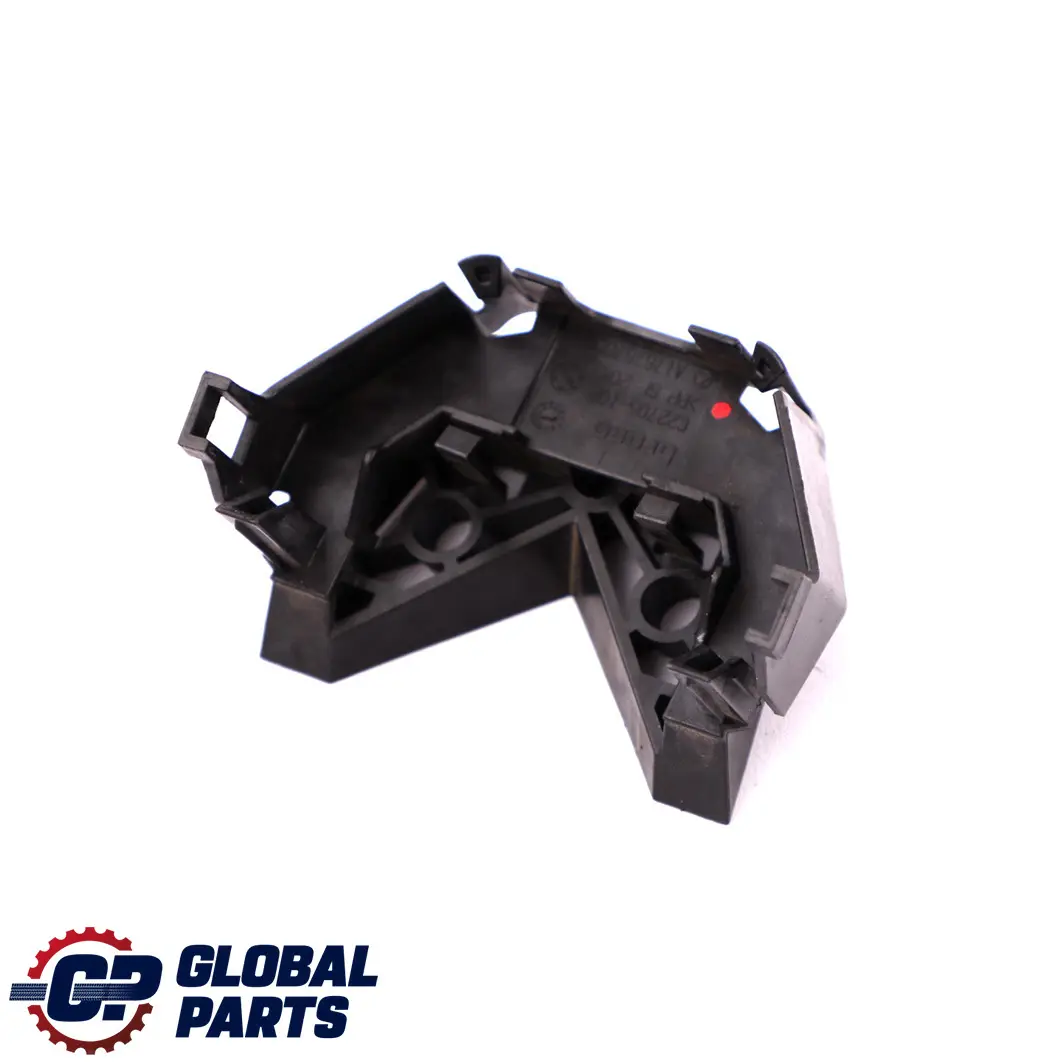 Manija De La Puerta Delantera De La Tapa Soporte Montaje Soporte para Mercedes W176 con número de pieza A1767670000 Mercedes W176 Manija De La Puerta Delantera De La Tapa Soporte Montaje Soporte - SKU A1767670000 - Número de pieza A1767670000