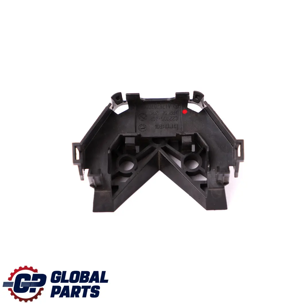 Mercedes W176 Support De Fixation De La Coiffe De La Poignée De Porte Avant - SKU A1767670000 - Numéro de pièce A1767670000