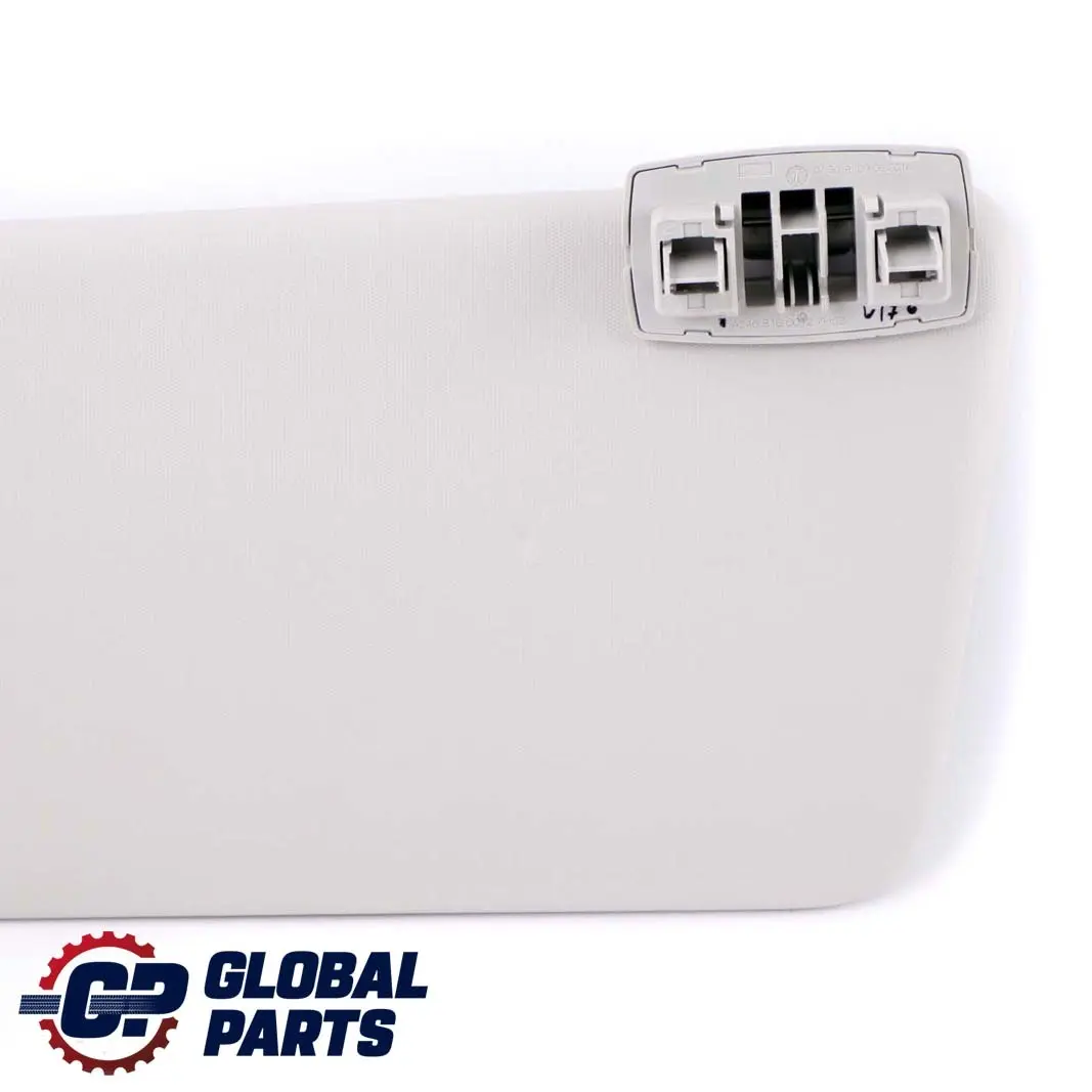 Copertura parasole destra Grigio per Mercedes CLA W176 C117 con numero di parte A1768101400 Mercedes CLA W176 C117 Copertura parasole destra Grigio - SKU A1768101400 - Numero di parte A1768101400