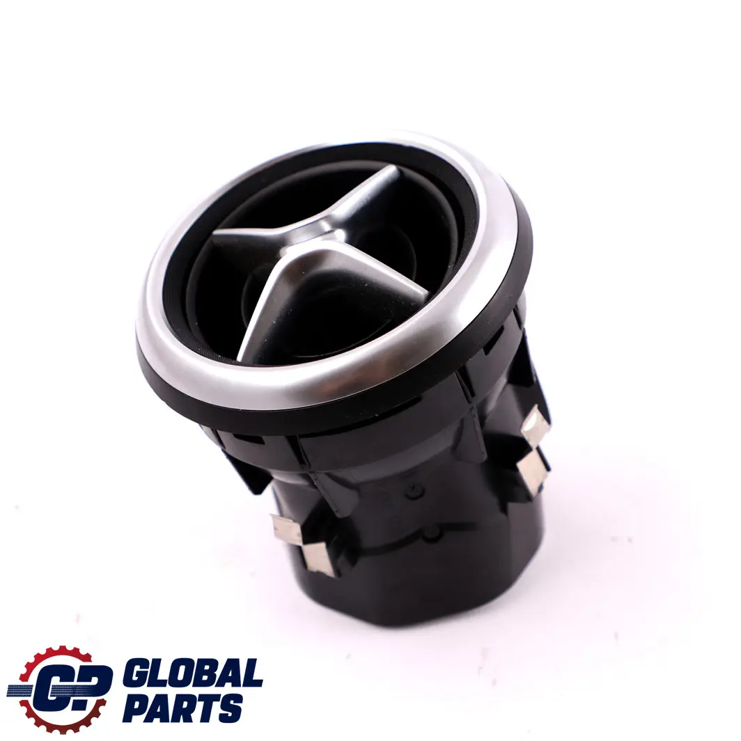 Fascia cruscotto bocchetta aria centrale per Mercedes W176 con numero di parte A1768300354 Mercedes W176 Fascia cruscotto bocchetta aria centrale - SKU A1768300354 - Numero di parte A1768300354