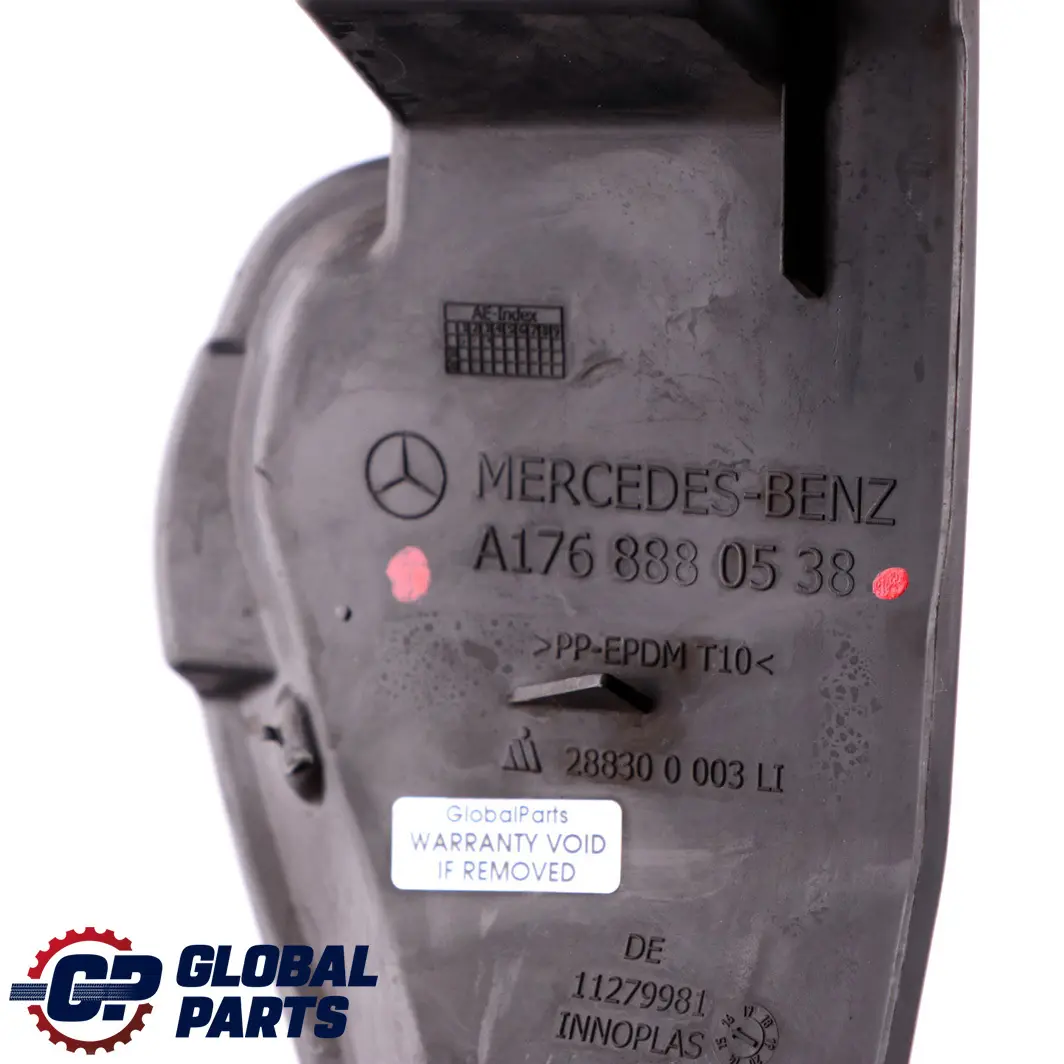 Condotto aria aspirazione griglia radiatore sinistra per Mercedes W176 con numero di parte A1768880538 Mercedes W176 Condotto aria aspirazione griglia radiatore sinistra - SKU A1768880538 - Numero di parte A1768880538