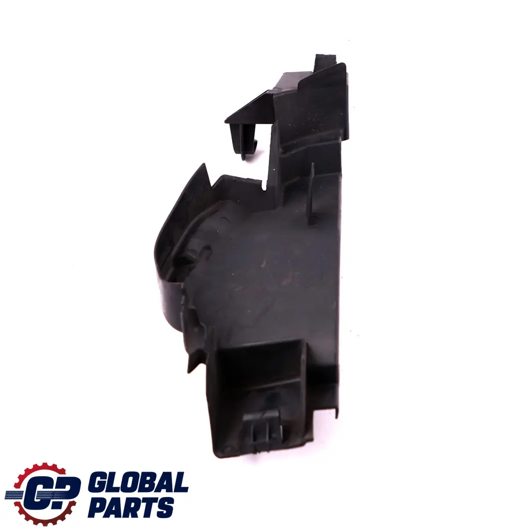 Condotto aria aspirazione griglia radiatore sinistra per Mercedes W176 con numero di parte A1768880538 Mercedes W176 Condotto aria aspirazione griglia radiatore sinistra - SKU A1768880538 - Numero di parte A1768880538