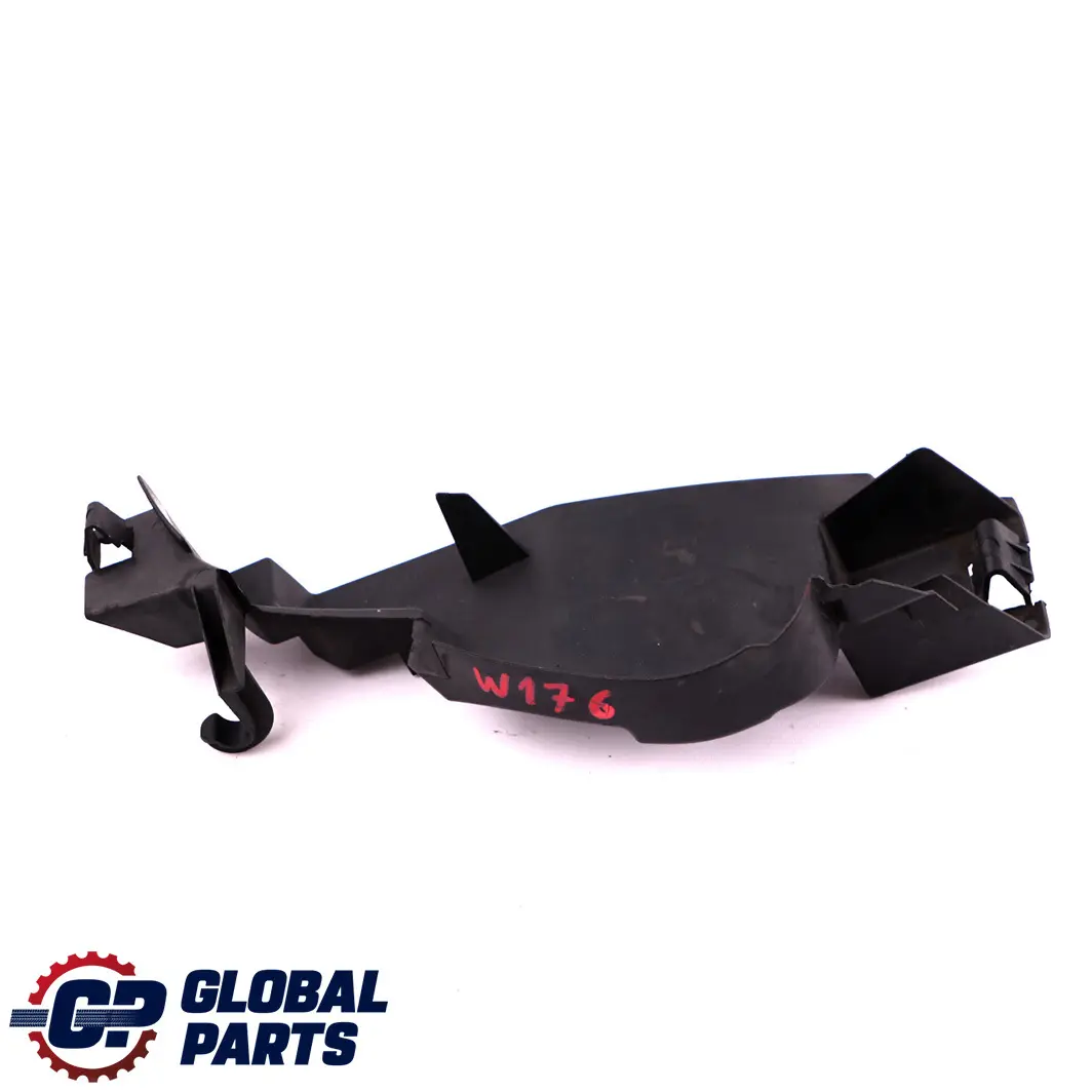 Condotto aria aspirazione griglia radiatore sinistra per Mercedes W176 con numero di parte A1768880538 Mercedes W176 Condotto aria aspirazione griglia radiatore sinistra - SKU A1768880538 - Numero di parte A1768880538