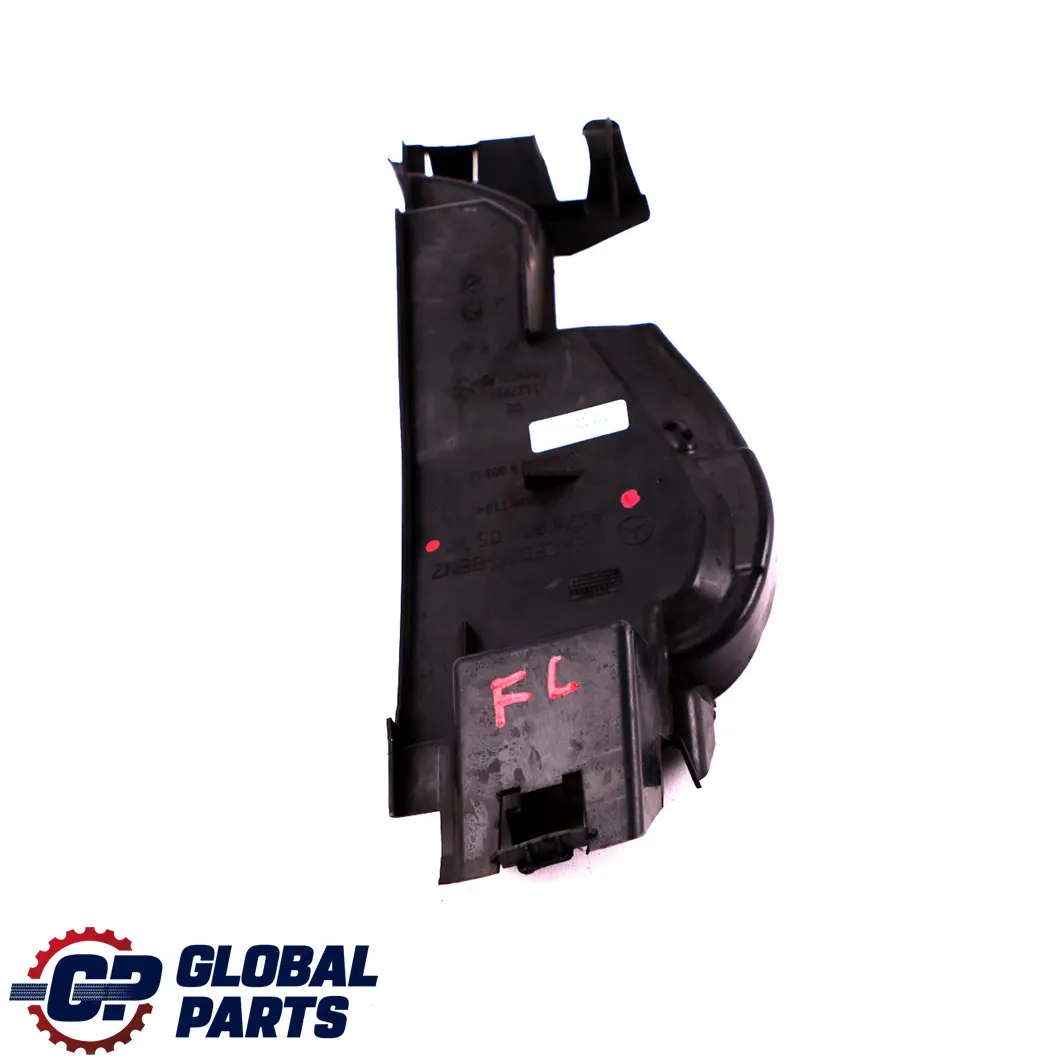 Condotto aria aspirazione griglia radiatore sinistra per Mercedes W176 con numero di parte A1768880538 Mercedes W176 Condotto aria aspirazione griglia radiatore sinistra - SKU A1768880538 - Numero di parte A1768880538