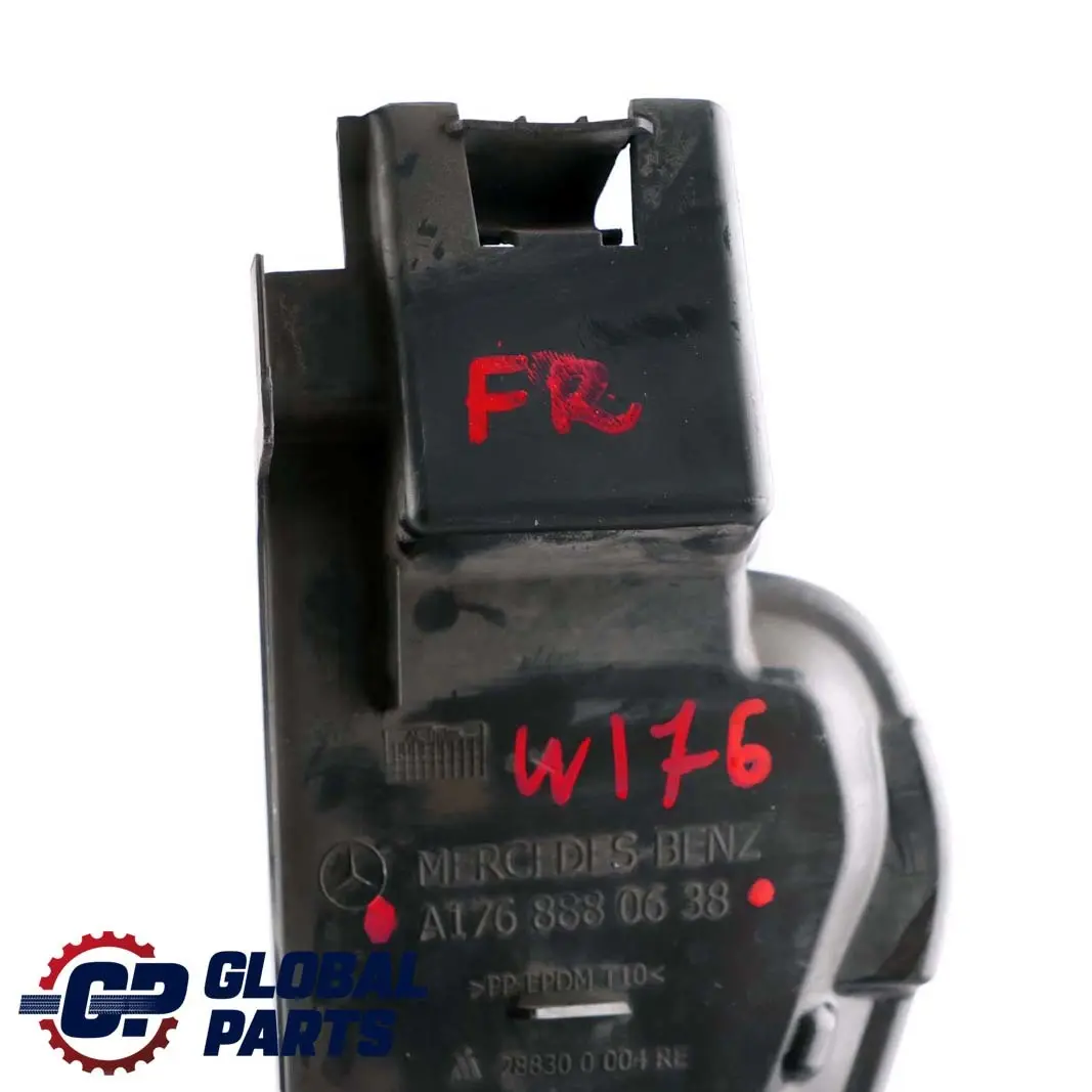 Parachoques delantero derecho Guía deflexión de aire Embellecedor para Mercedes W176 con número de pieza A1768880638 Mercedes W176 Parachoques delantero derecho Guía deflexión de aire Embellecedor - SKU A1768880638 - Número de pieza A1768880638